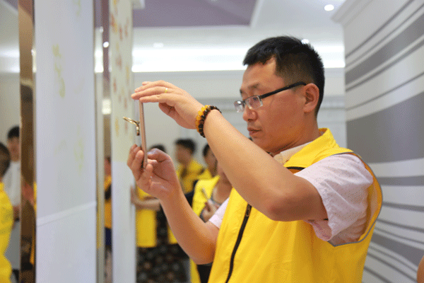 天然居硅藻泥第22期營銷培訓(xùn)圓滿結(jié)業(yè)